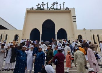 বায়তুল মোকাররমে ঈদের পাঁচ জামাত সম্পন্ন, বিশ্ববাসীর কল্যাণে মোনাজাত